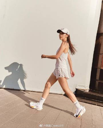 Pon Nawasch认爱Cookie Yada！情侣凌晨四点约跑 马拉松培养感情