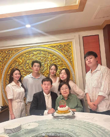 Nonkul Chanon新店开业获Aff Taksaorn甜蜜力挺！感情升温如一家人