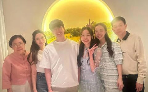 Nonkul Chanon带Aff Taksaorn见家人！同框为母庆生 关系再升级