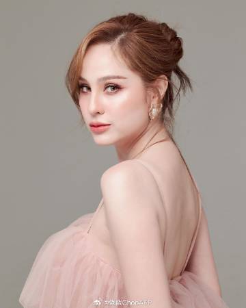 Kwan Usamanee否认整容传闻！现身医美诊所回应：只是基础护理