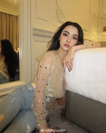 Mookda Narinrak作品减少引关注！合约将到期去向成谜