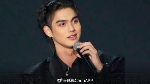 Bright Vachirawit演出翻车引争议！Billkin Putthipong回应拒当替代人选