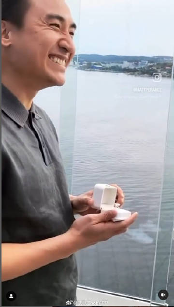 Matt Peeranee惊喜宣布订婚！神秘男友求婚成功甜翻网友