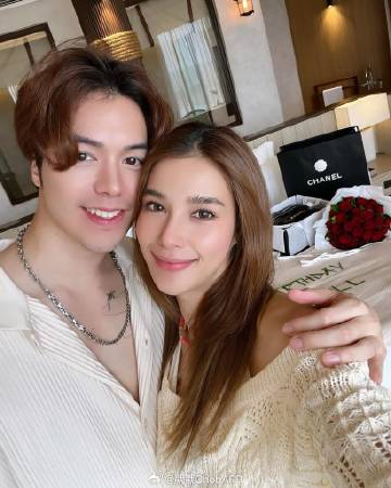 Vill Wannarot认定真爱！与Mac Weerakaniz恋爱5个月谈婚论嫁