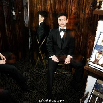 Bella Ranee认爱商人Will Schwin！甜曝相识细节称正幸福中