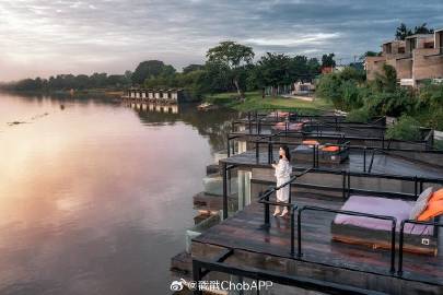 Gun Atthaphan荣获Seoul国际电视剧大奖“杰出亚洲明星”，粉丝狂欢庆祝