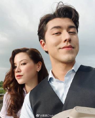 Nine Naphat母亲疑取关Baifern并隐藏合照引热议，本人回应称“或为系统问题”