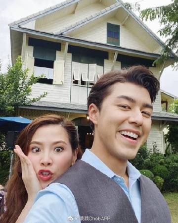 Nine Naphat母亲疑取关Baifern并隐藏合照引热议，本人回应称“或为系统问题”