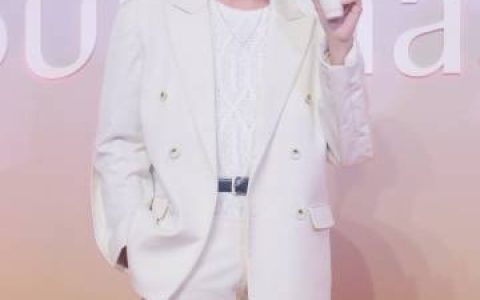 Gulf Kanawut香港见面会暖心收官，携家人游迪士尼，新剧拍摄进度达70%