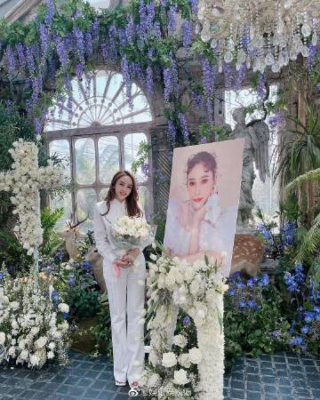 Tangmo Nida逝世一周年众星齐聚缅怀，粉丝感叹真相仍未明