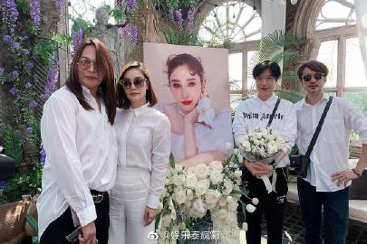 Tangmo Nida逝世一周年众星齐聚缅怀，粉丝感叹真相仍未明