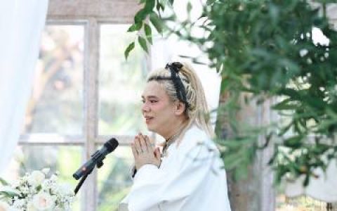 Tangmo Nida逝世一周年众星齐聚缅怀，粉丝感叹真相仍未明