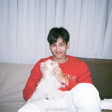 Tre Porapat自曝交往6年女友，低调恋情甜谈未来婚姻规划