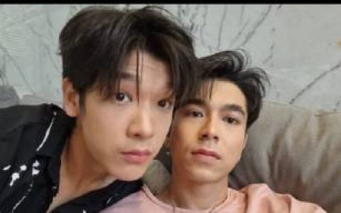 《中间爱情》主演双双退出项目停摆，粉丝不舍仍表支持