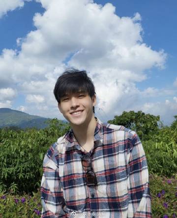 Sky Wongravee确诊新冠伴低烧喉咙发炎，工作延期恢复后再进行