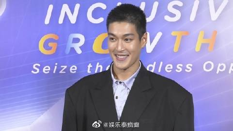 Krating Khunnarong恋爱七年低调护爱，否认“七年之痒”甜度不减