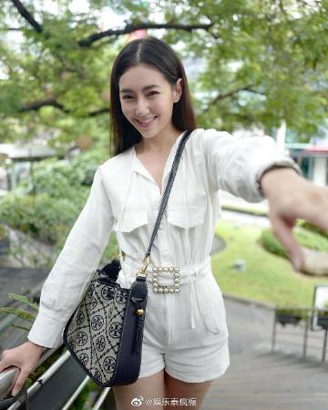 Bella淡回应前任Weir婚讯,称享受单身暂未准备恋爱