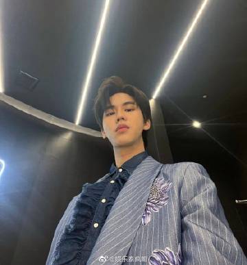 Prem Warut确诊新冠居家隔离，工作延期等待康复