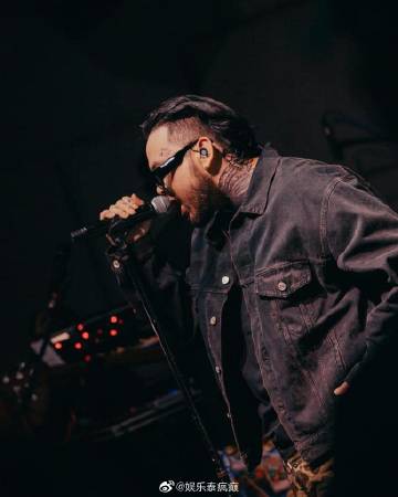 URBOYTJ停工入院治疗抑郁症，坦言电疗过程压抑如监狱