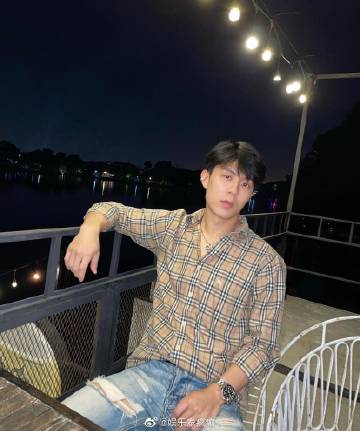 《黑帮虐恋》剧组多人确诊新冠，主演接连中招引关注