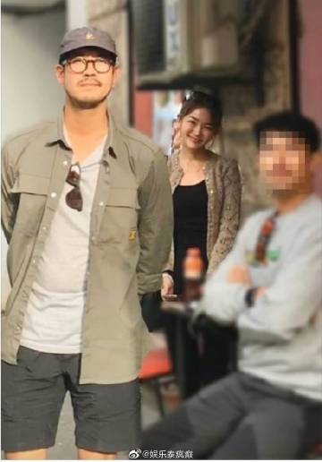 Weir与女友过往同框照被挖，低调恋情曝光难再隐藏