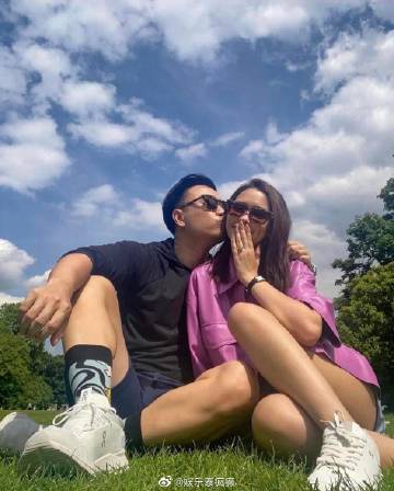 Patricia Good被Hiso男友求婚成功，恋爱三年甜蜜升级