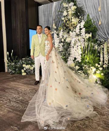 Pancake Khemanit十年恋情修成正果，华尔道夫婚礼梦幻举行