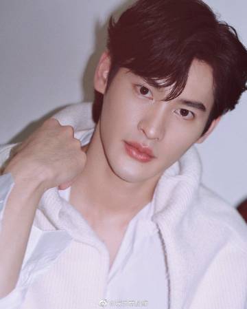 Kao Noppakao患链球菌性咽炎暂停工作，活动临时取消