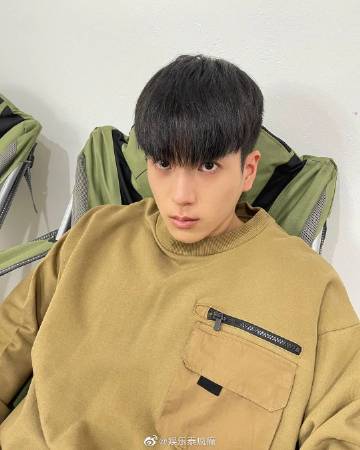 Nonkul Chanon确诊新冠轻症居家隔离，工作延期等待康复