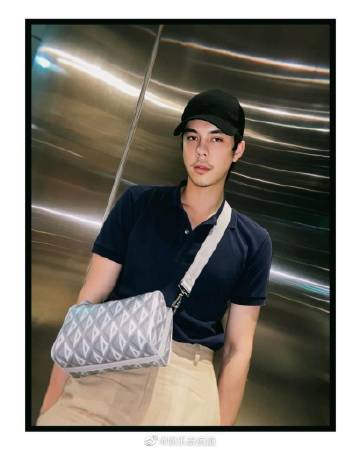 Peach Pachara亲证与女友分手，坦言难过但对爱情仍保持开放