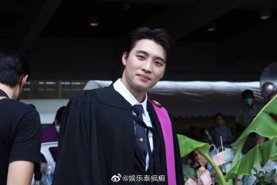 Mean Phiravich顺利毕业，透露将专注事业还有神秘新项目