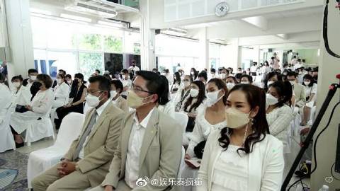 Tangmo Nida葬礼举行母亲含泪致辞，呼吁放下仇恨学会原谅