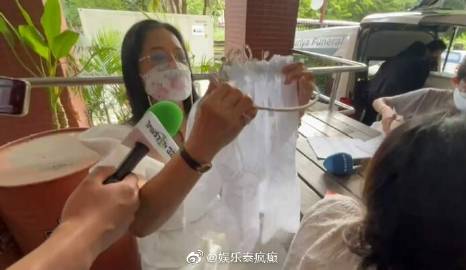 Tangmo Nida母亲为女儿准备最后装扮,含泪盼来生再续母女情