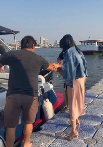 Tangmo Nida脸书连曝关键细节，暗指被下药说法再掀舆论风暴