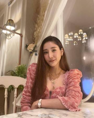 Tangmo Nida脸书再度更新放话追真相，船上合照与引擎照曝光引热议