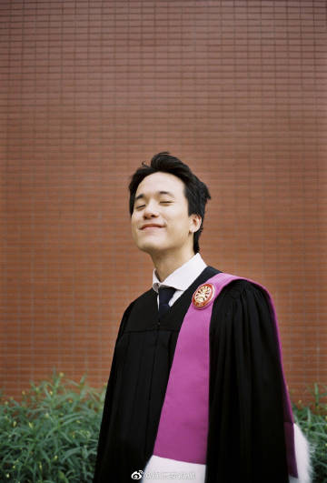 泰国毕业季男星盘点：Singto Prachaya、PP Krit等顺利完成学业引关注