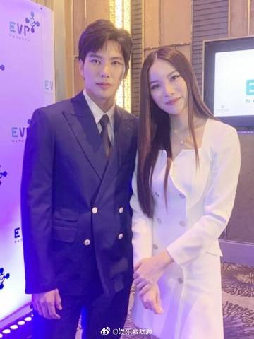 Mook Worranit与Max Nattapol分手后首同框，坦言仍关心彼此不排除未来可能