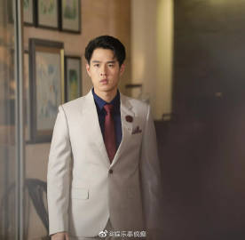 Toy Pathompong确诊新冠轻症居家隔离，工作延期等待康复