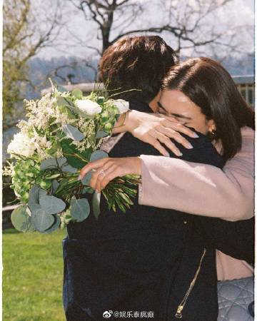 Mark Prin甜蜜回忆求婚Kimberley过程，透露婚礼暂不考虑今年