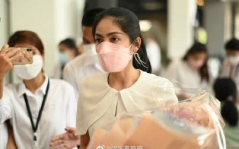 Tangmo Nida灵堂开放首日，经纪人Gatick现身痛哭后快闪离场