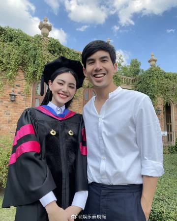 Mai Davika硕士毕业男友Ter甜蜜应援，调侃讨礼物超恩爱