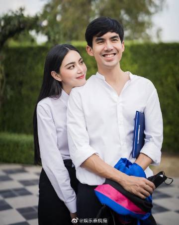 Mai Davika硕士毕业男友Ter甜蜜应援，调侃讨礼物超恩爱