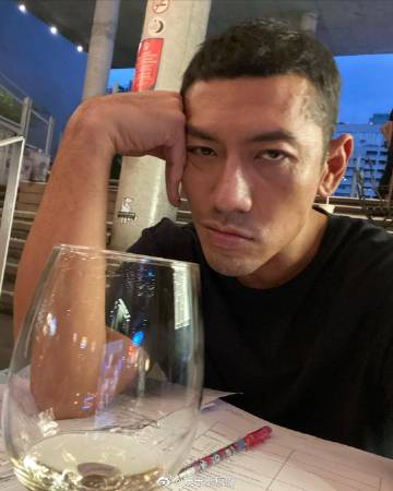 Pompam Niti确诊新冠轻症入院治疗，向受影响人士致歉