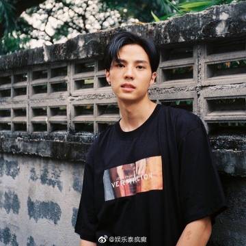 Bank Thiti二度感染新冠出现喉痛咳嗽，工作全面延期