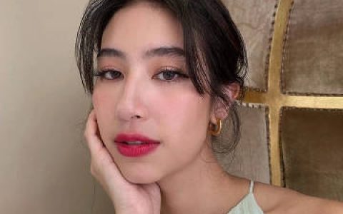 女星Mint Chalida确诊新冠入院治疗