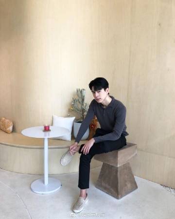 ONE31艺人Bright Norraphat确诊新冠入院治疗工作全面延期