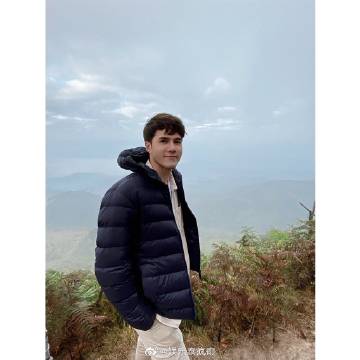 七台男星Mik Thongraya确诊新冠入院治疗工作延期至康复