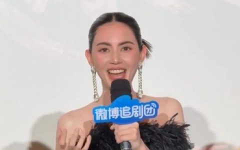 Mai Davika亮相中国 穿搭造型被吐槽