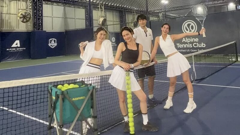 Bomb Tanin久违露面！淡出荧幕后转当网球教练