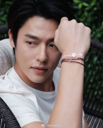 泰国媒体公布2021年身价最高男艺人榜单 Bird Thongchai居首出场及代言酬劳曝光  Bird Thongchai、Nadech Kugimiya、James Jirayu、Mario Maurer、Boy Pakorn、Weir Sukollawat、Mark Prin